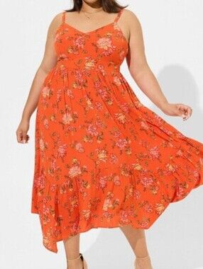 NWT. Torrid Floral Boho Maxi Tiered Hanky Hem Dress With Pockets. Size 1X/14-16